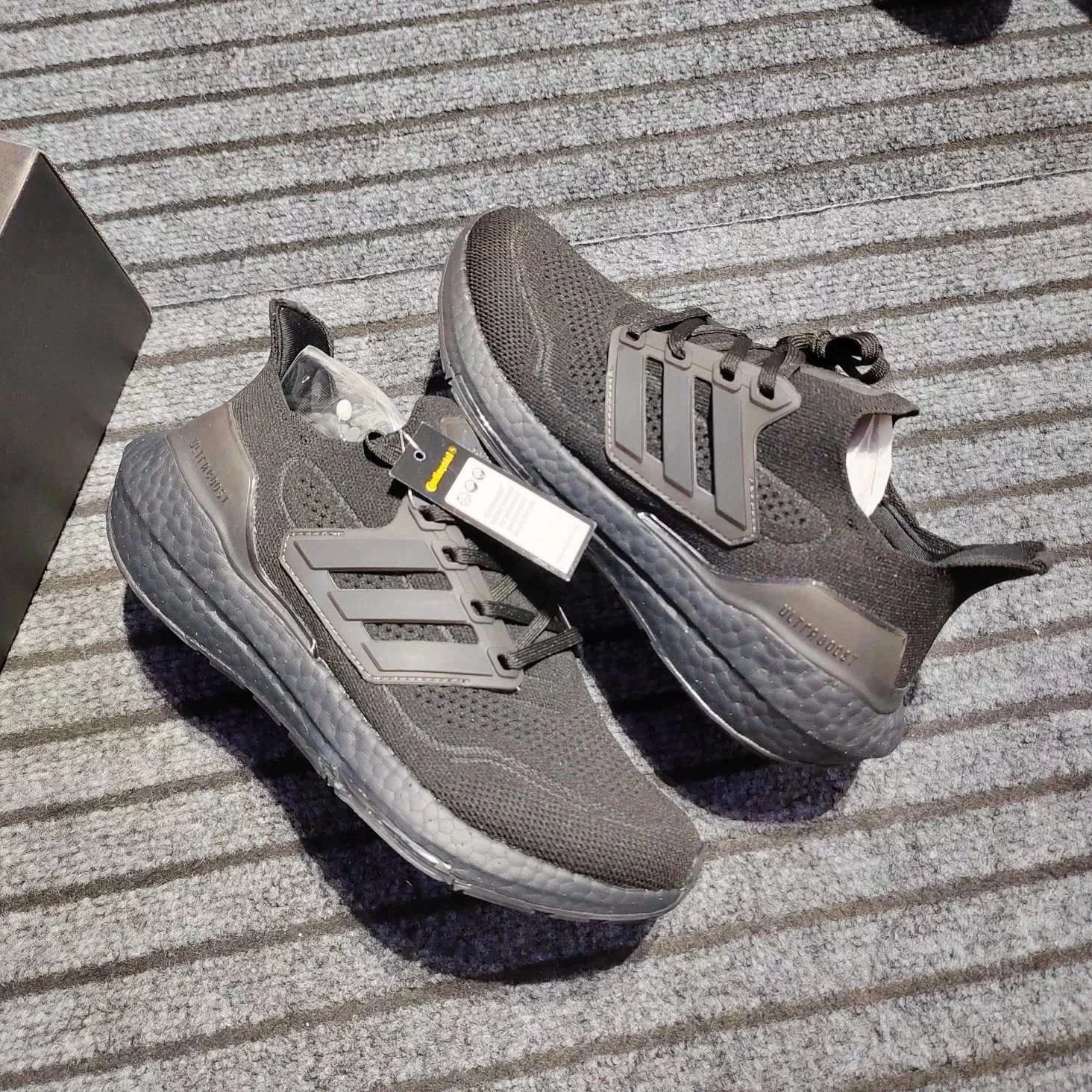 adidas UltraBoost 21 Triple Black FY0306