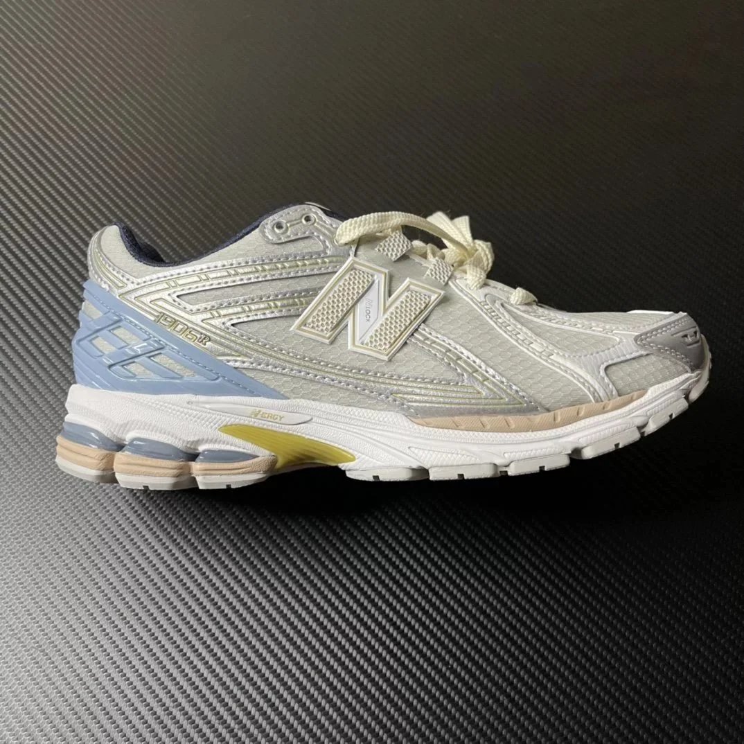 NB M1906RKC white light green