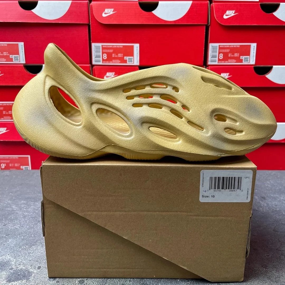 Coconut Crocs Yellow Camo GV6843