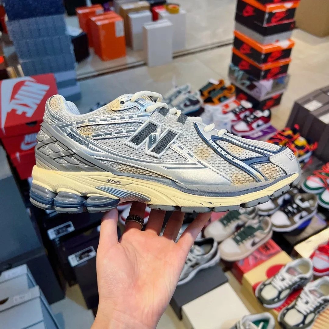 NB 1906RT Grey Silver