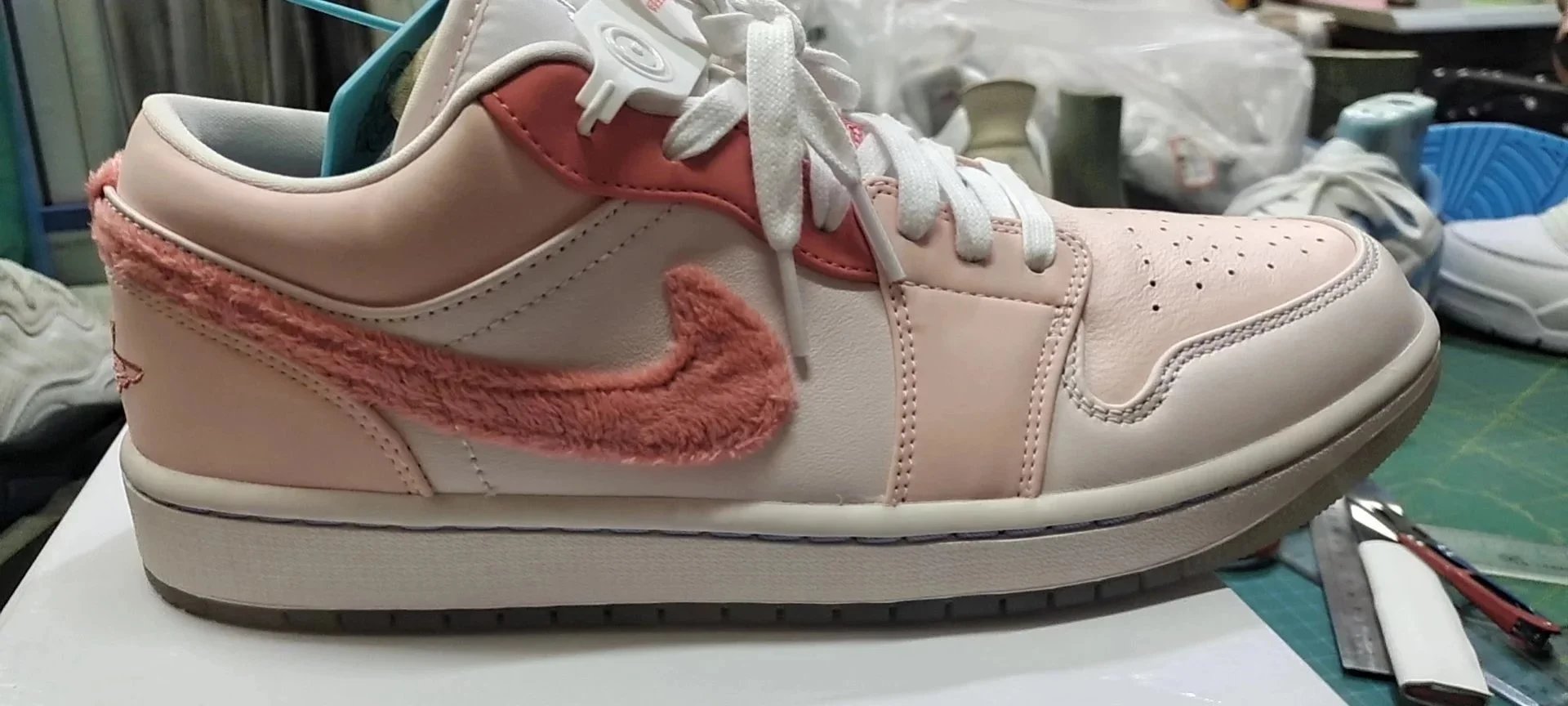 Air Jordan 1 Retro Low 'Velvet Pink Swoosh New' DM5443-666
