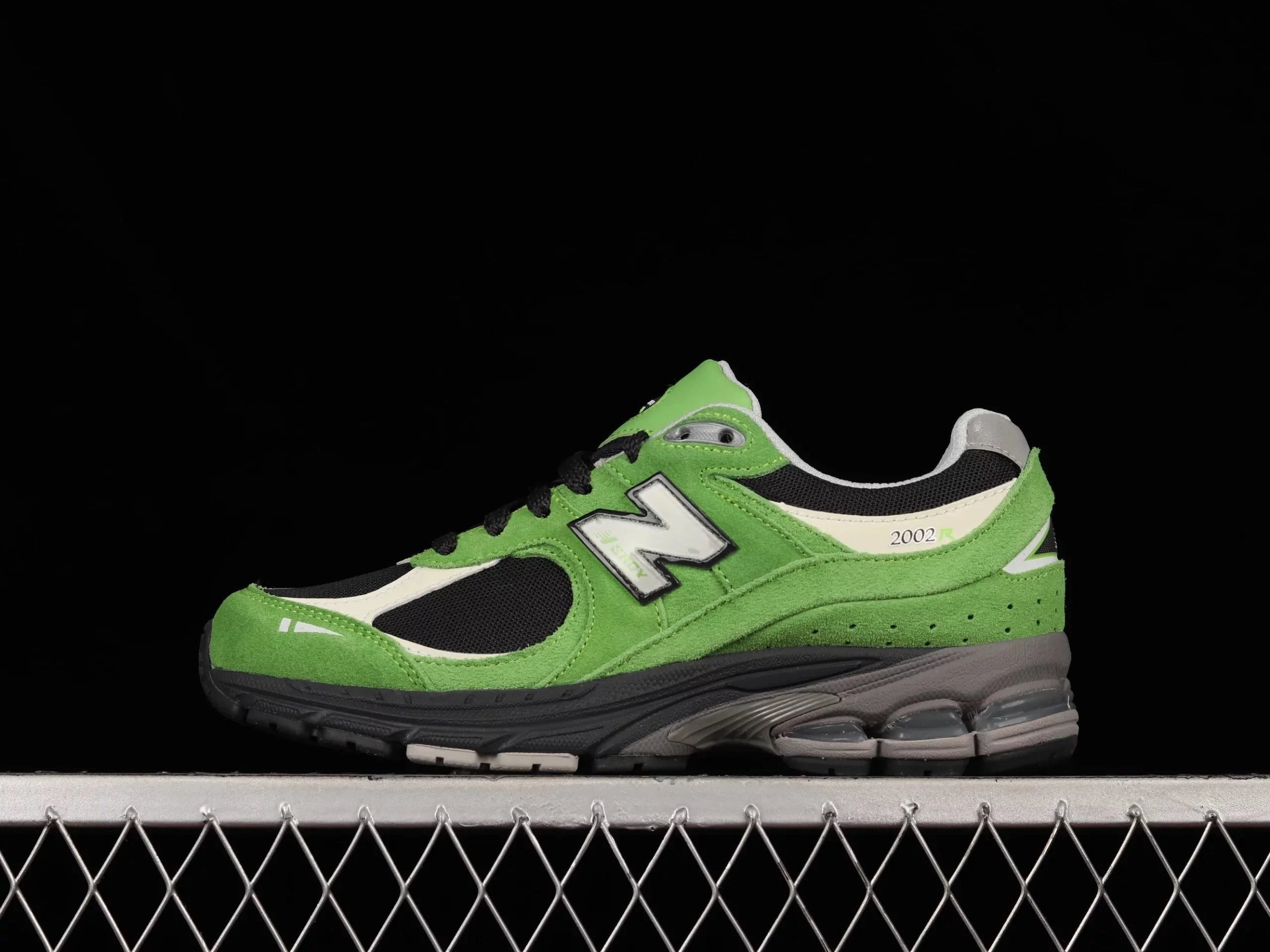M2002RGZ green