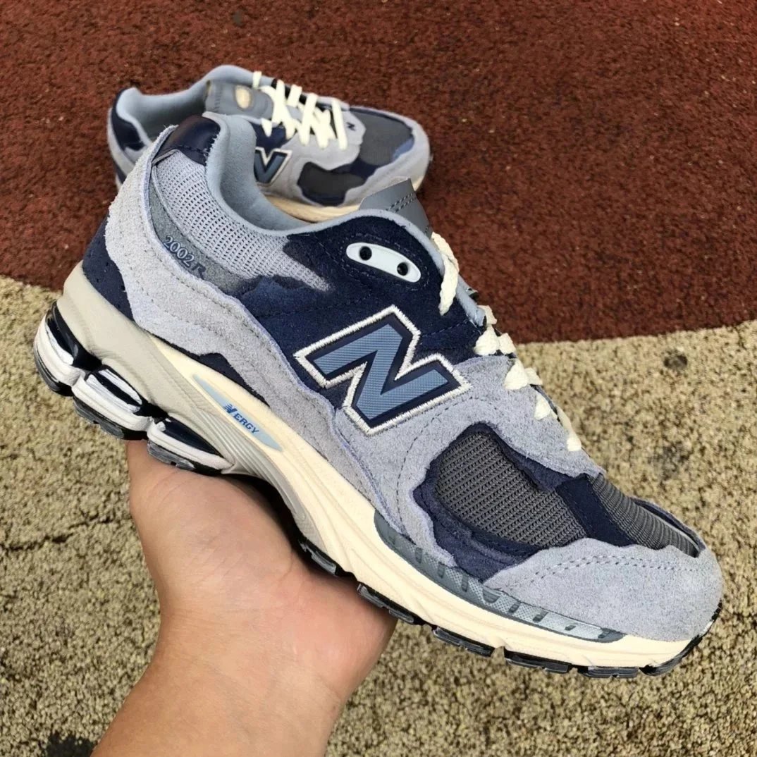 M2002RDI Blue and White