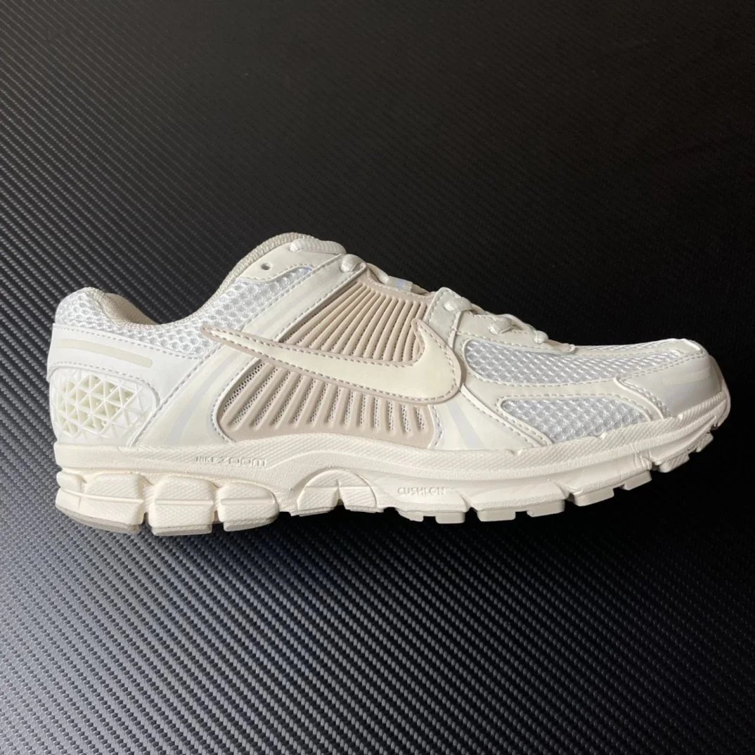Nike Vomero 5 'White Jade' FQ6868-111