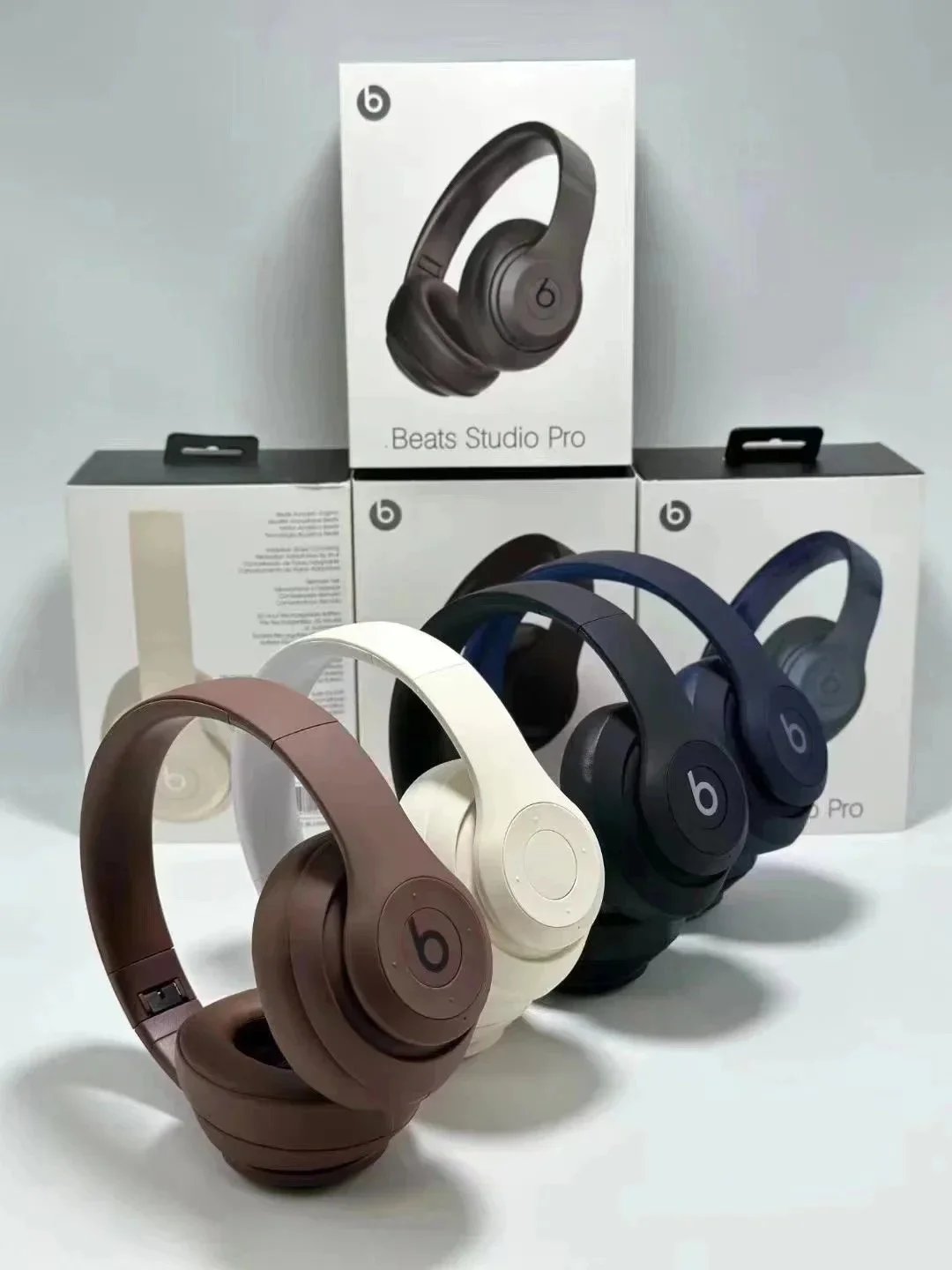 Beats Studio Pro Premium Edition Off-White