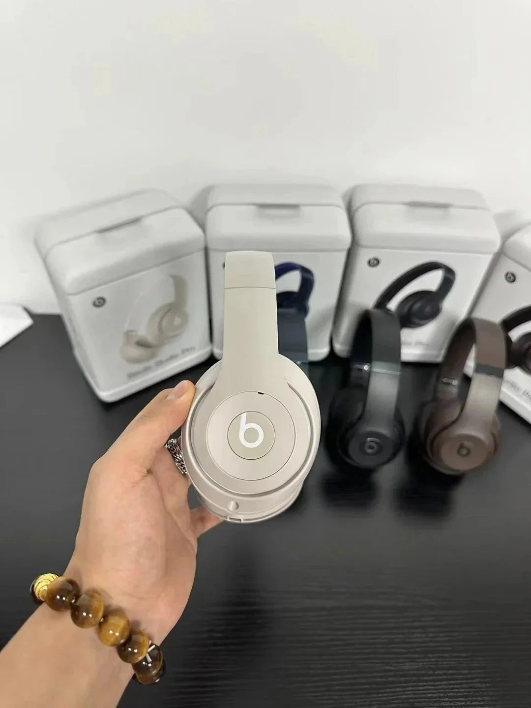 Beats Studio Pro Off-White