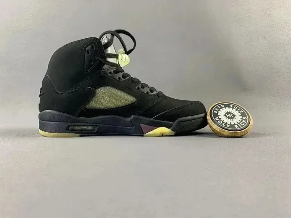 Air Jordan 5 Retro Sneakers - 37