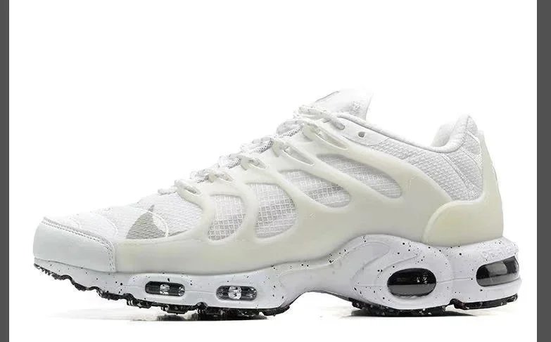 Nike Multi-color Air Max Plus sneakers product photo 3