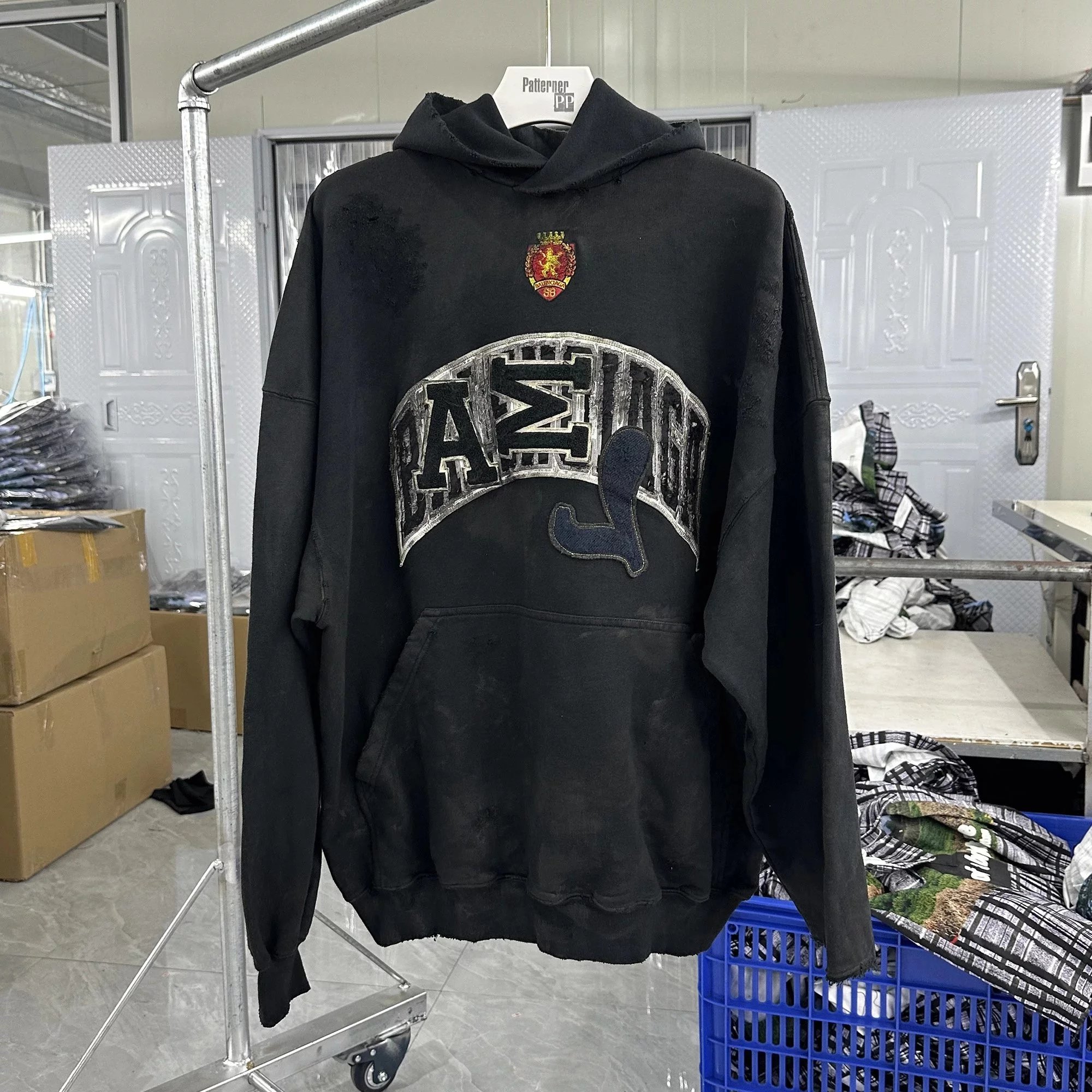Bali badge embroidered hoodie H07