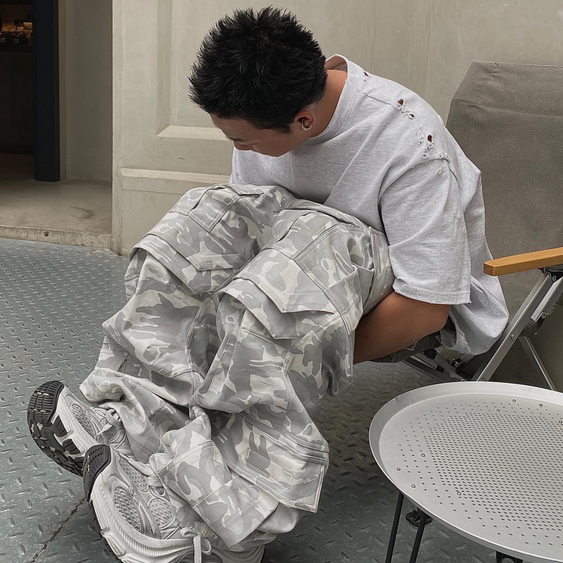 Pants · 3