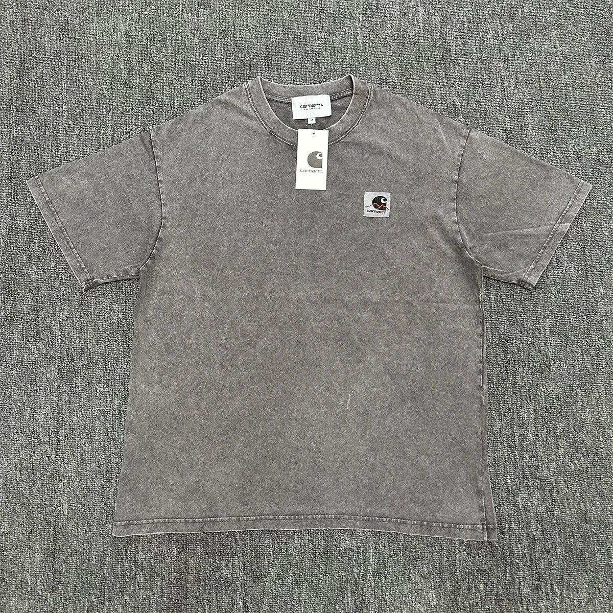 Carhartt T-Shirts Washed crew-neck T-shirt with embroidered chest logo — 8829 washed light gray