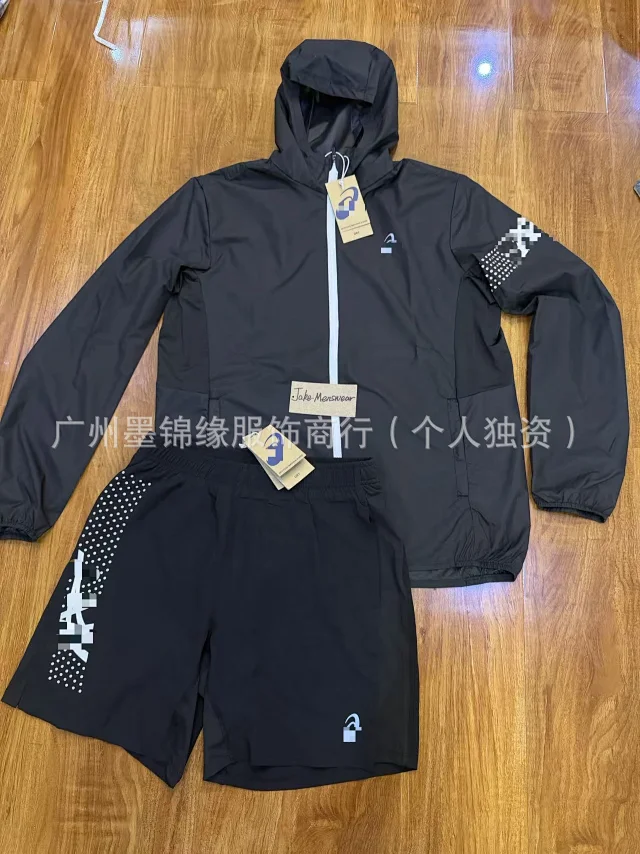 ASICS Jackets Hooded full-zip windbreaker jacket with contrast zipper and dotted sleeve graphic product detail image 23