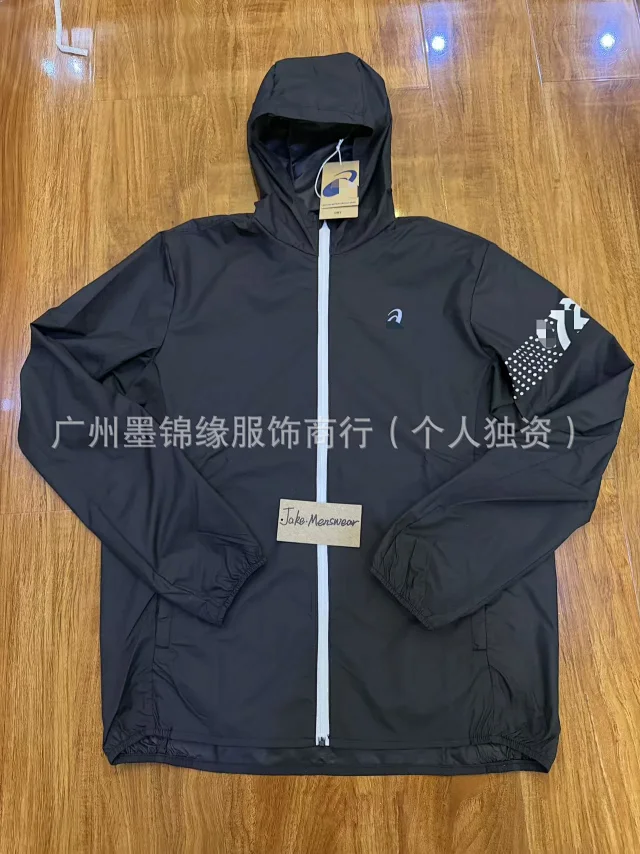 ASICS Jackets Hooded full-zip windbreaker jacket with contrast zipper and dotted sleeve graphic product detail image 10