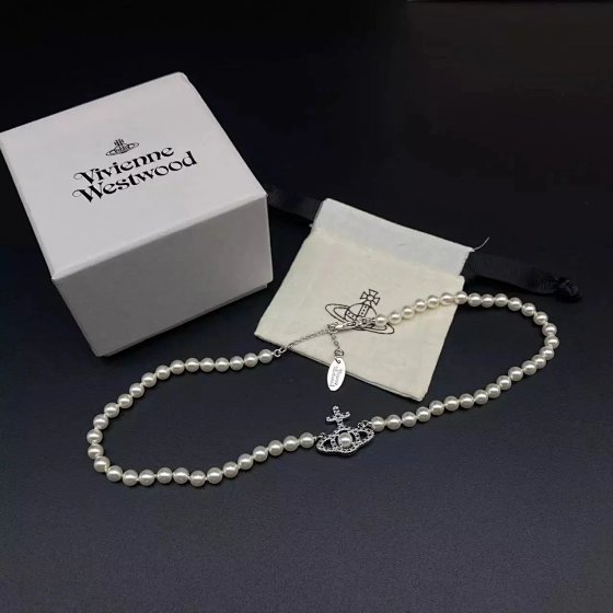 Silver sandwich pearl necklace