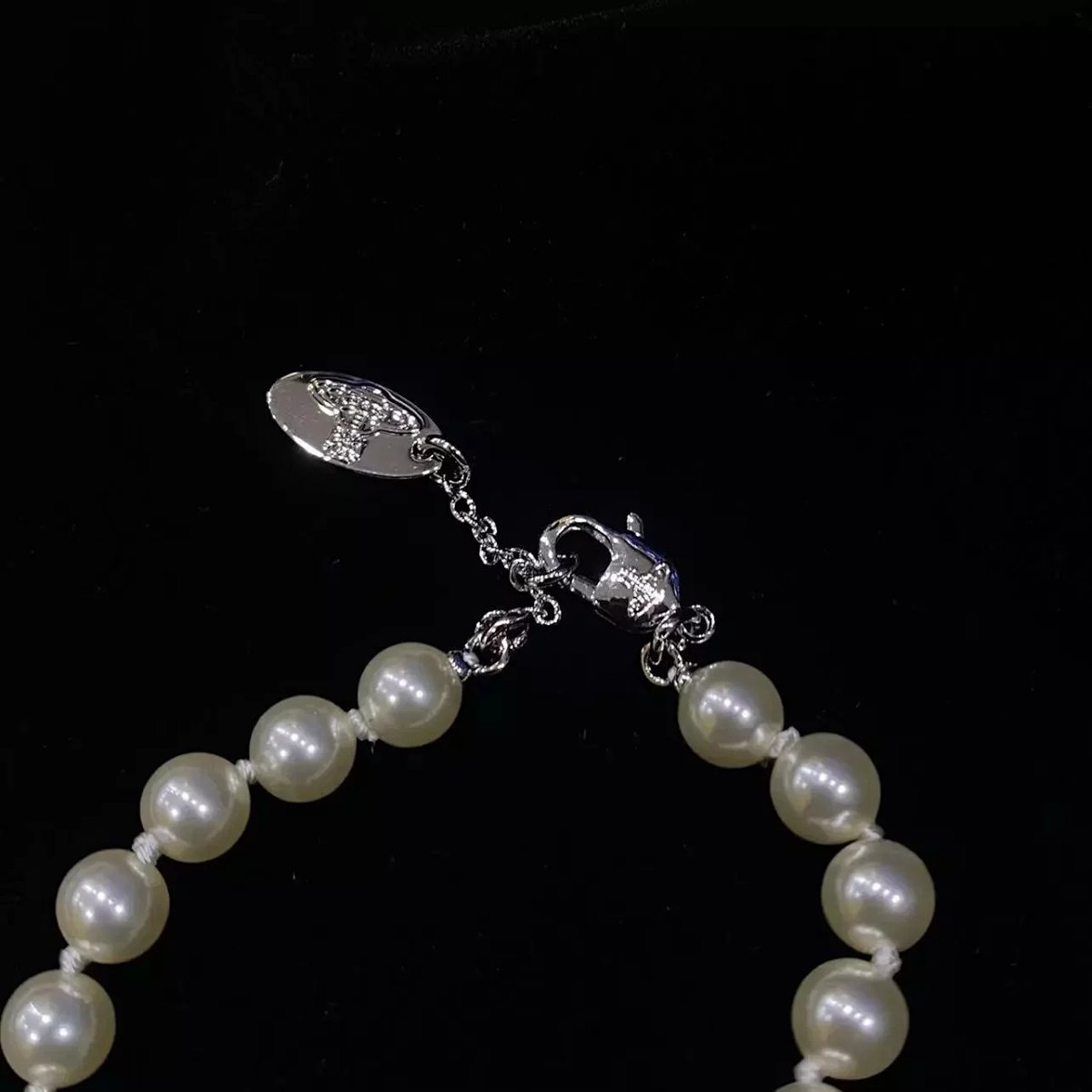Vivienne Westwood Orb Pearl Necklace and Bracelet Set White Jewelry Necklaces product detail 2 in Litbuy spreadsheet finds