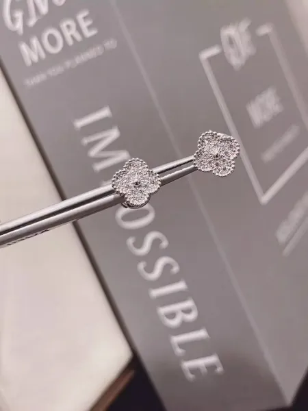 Design Four-Leaf Clover Pave Zircon Earrings Gold Jewelry - 10