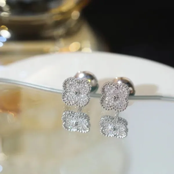 Design Four-Leaf Clover Pave Zircon Earrings Gold Jewelry - 3
