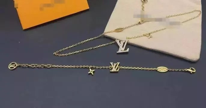 满钻 logo 项链 手链 ins同款小红书推荐网红爆款 - 134007