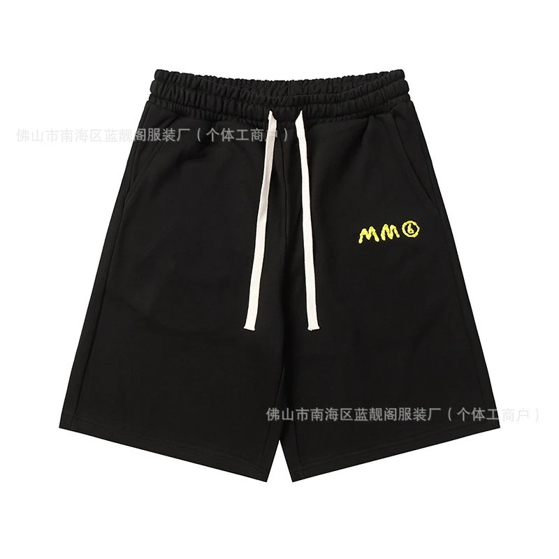 822 Black