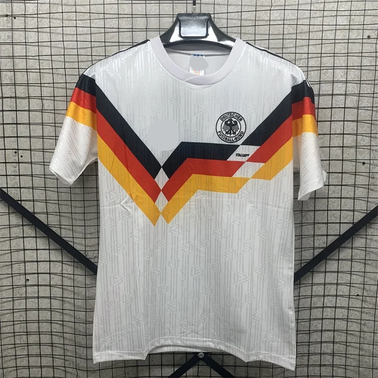 Retro national team series 06 Brazil 04 Portugal France Argentina Germany home and away short-sleeved and long-sleeved(pic27) Retro national team series 06 Brazil 04 Portugal France Argentina Germany home and away short-sleeved and long-sleeved