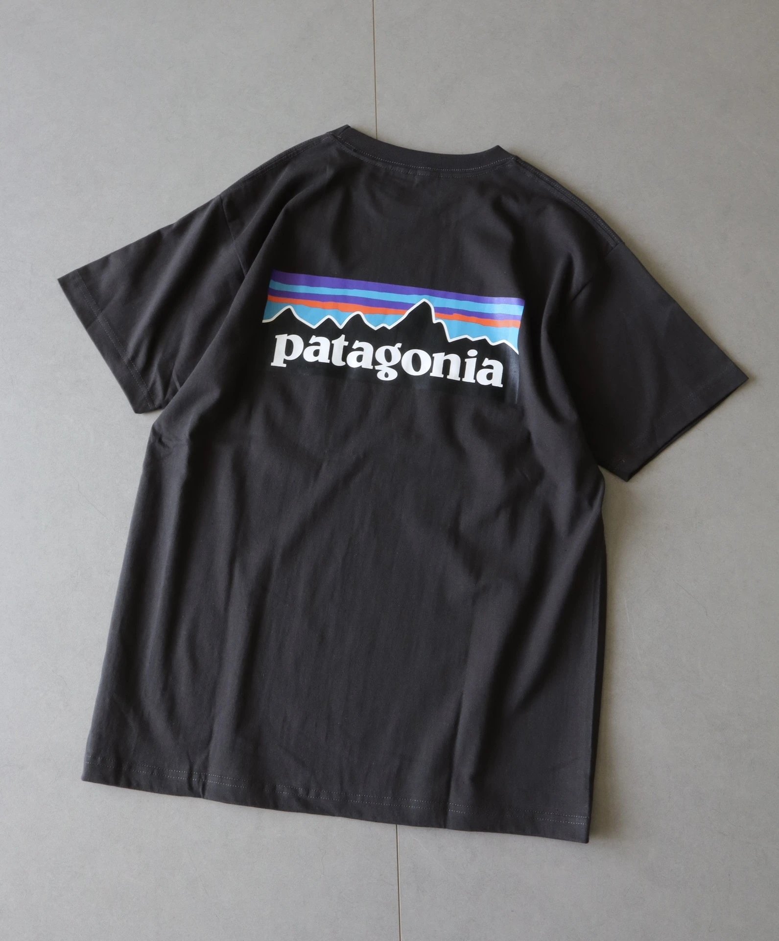 Patagonia P-6 Logo Responsibili-Tee Forest Green T-Shirt - 33