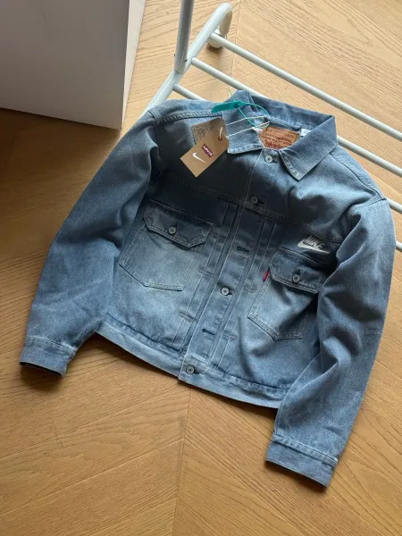 Nike x Levi's Trucker Jacket Light Wash Denim Jacket - 8
