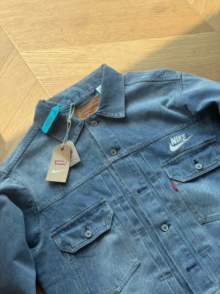 Nike x Levi's Trucker Jacket Light Wash Denim Jacket - 12