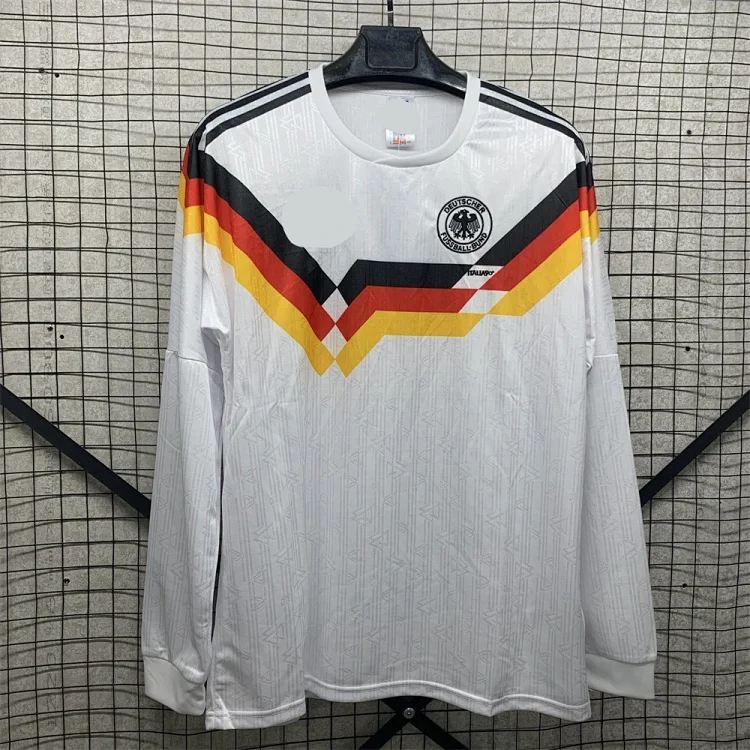 Retro national team series 06 Brazil 04 Portugal France Argentina Germany home and away short-sleeved and long-sleeved(pic28) Retro national team series 06 Brazil 04 Portugal France Argentina Germany home and away short-sleeved and long-sleeved