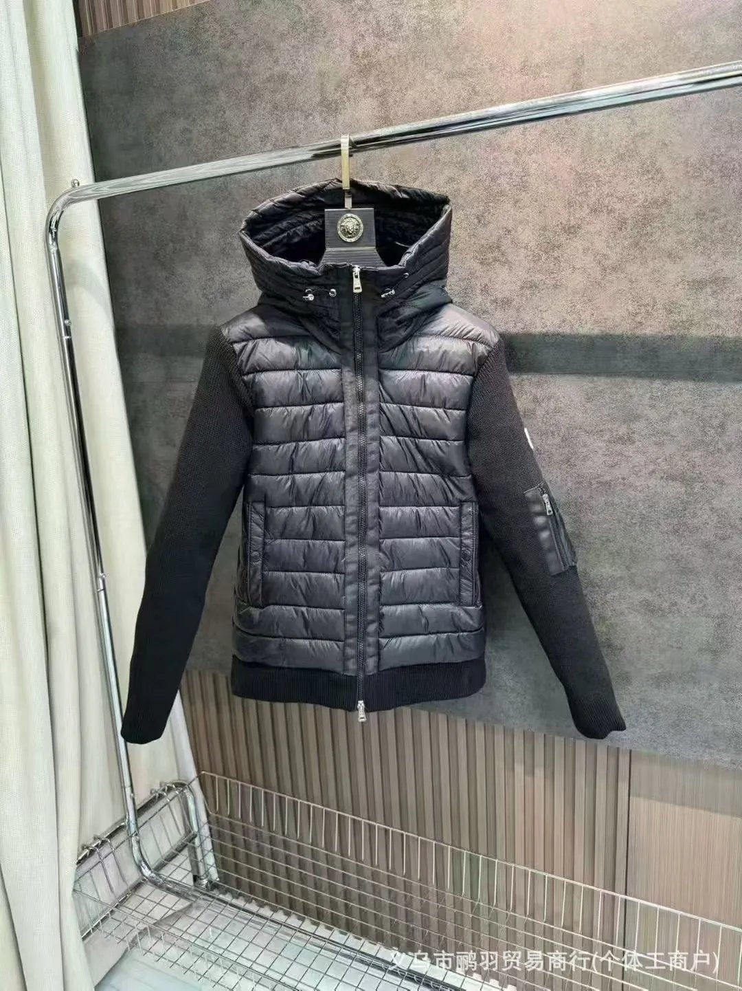 Moncler Hybrid Knit-Panel Down Jacket Navy - 4