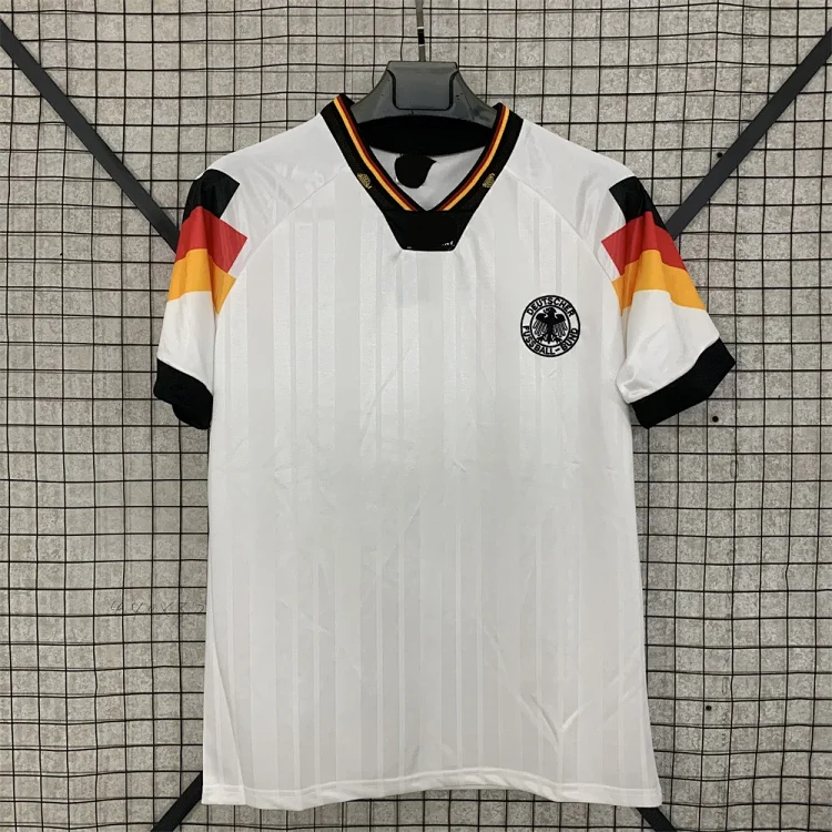 Retro national team series 06 Brazil 04 Portugal France Argentina Germany home and away short-sleeved and long-sleeved(pic29) Retro national team series 06 Brazil 04 Portugal France Argentina Germany home and away short-sleeved and long-sleeved