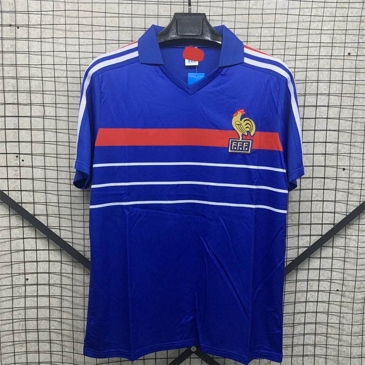 Retro national team series 06 Brazil 04 Portugal France Argentina Germany home and away short-sleeved and long-sleeved(pic41) Retro national team series 06 Brazil 04 Portugal France Argentina Germany home and away short-sleeved and long-sleeved