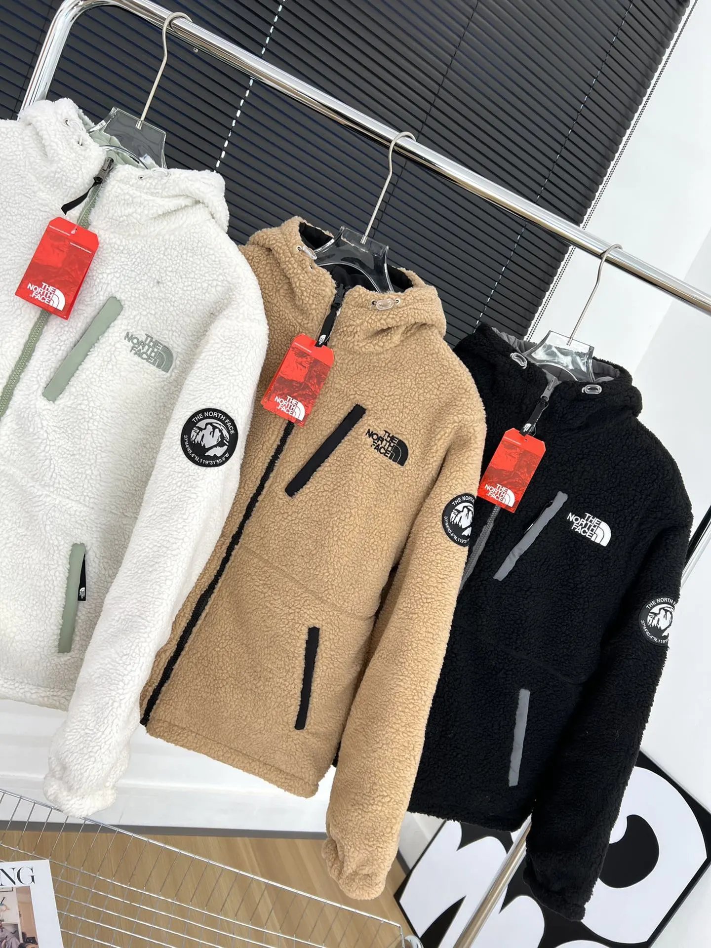 The North Face Denali Fleece Hooded Jacket Black Outerwear - 4