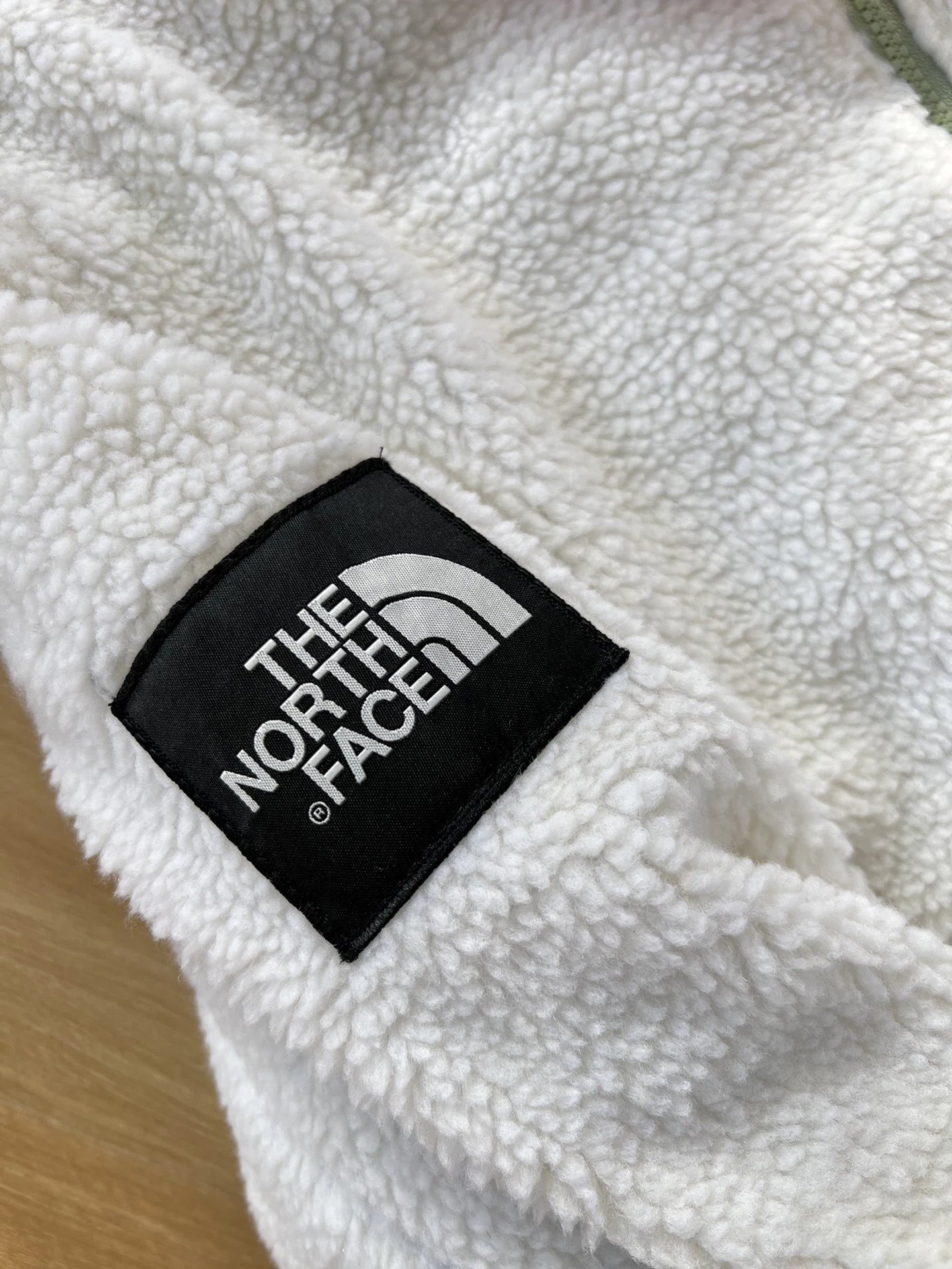 The North Face Denali Fleece Hooded Jacket Black Outerwear - 9