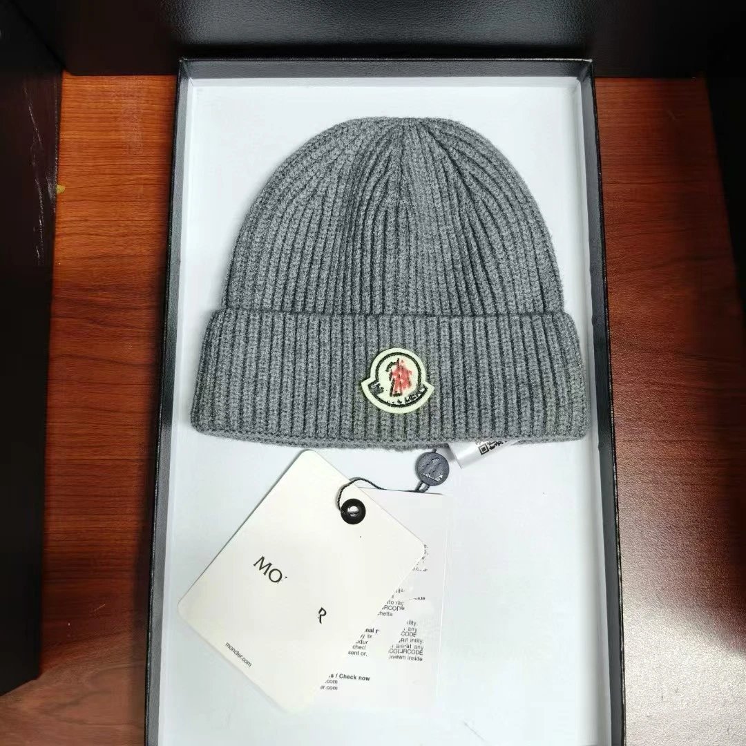 Knit Beanie Hat photo 4
