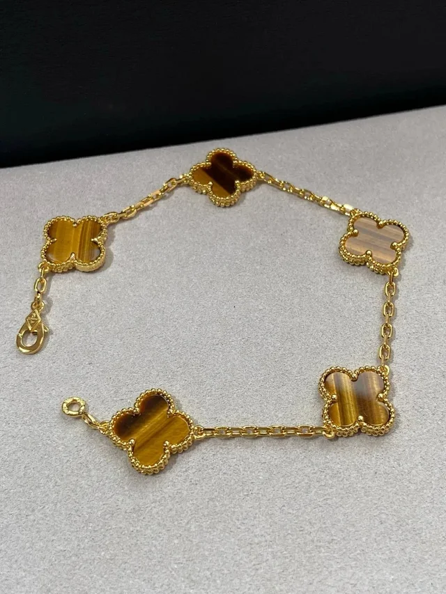 Unbranded Jewelry Four-Leaf Clover Chain Bracelet product detail image 7
