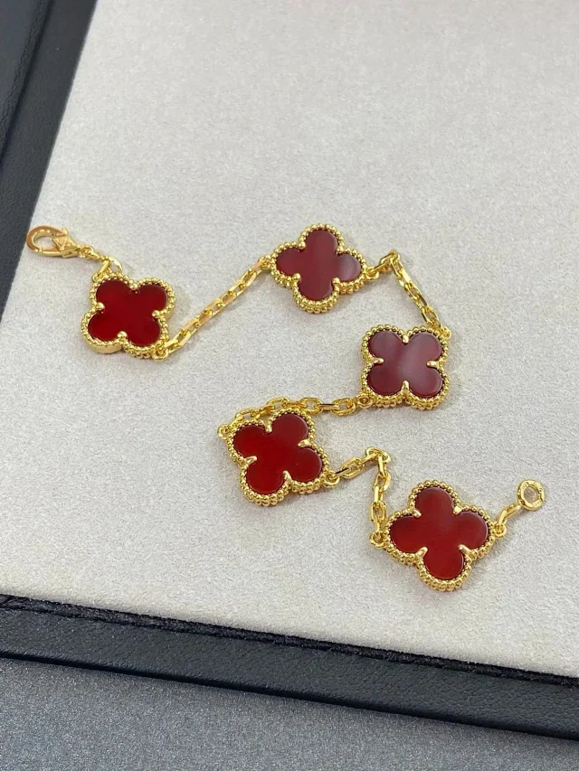 Unbranded Jewelry Four-Leaf Clover Chain Bracelet product detail image 9