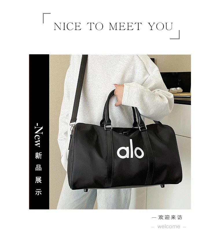Shoulder Crossbody Travel Bag photo 3