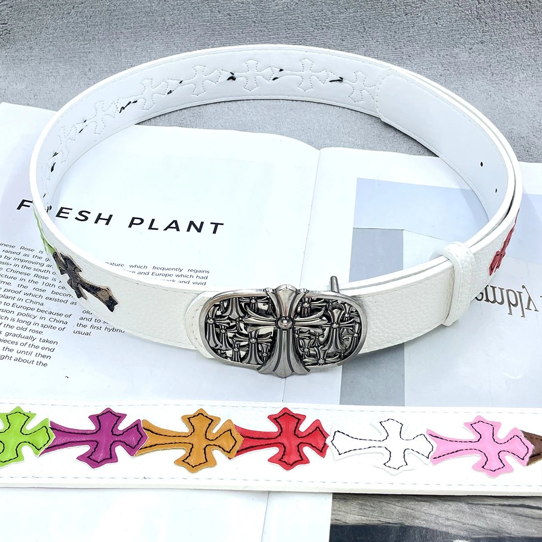 【15个彩色十字白底，多十字】皮带