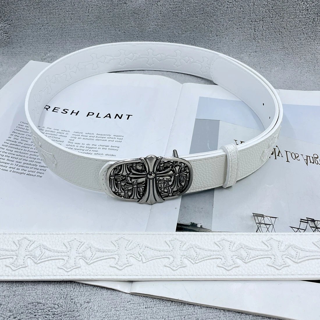 【15个白色十字白底，多十字】皮带