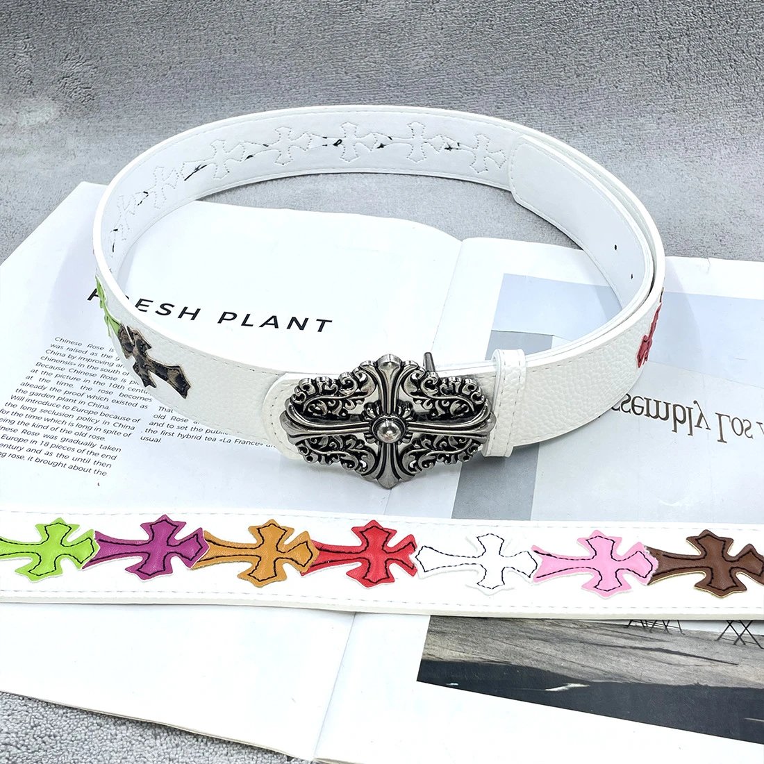 【15个彩色十字白底，花十字】皮带