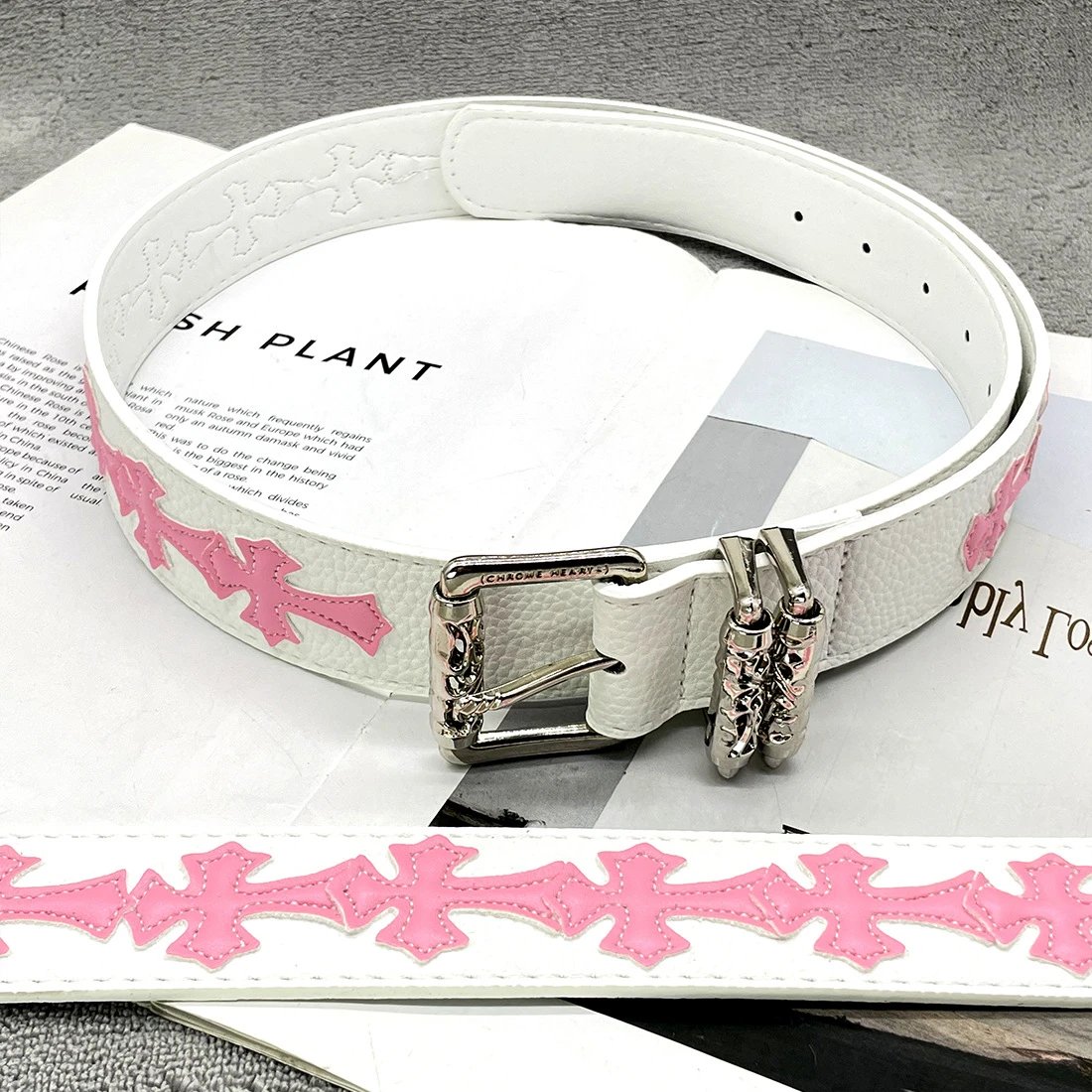 【15个粉色十字白底-加厚滚轮】克罗CH圣剑心皮带