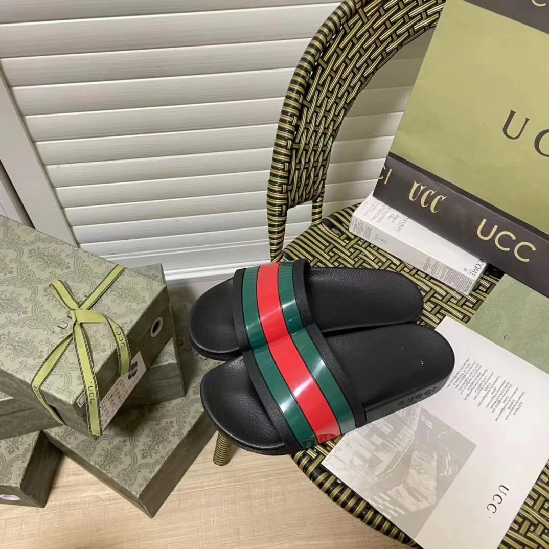 green-red-green stripes