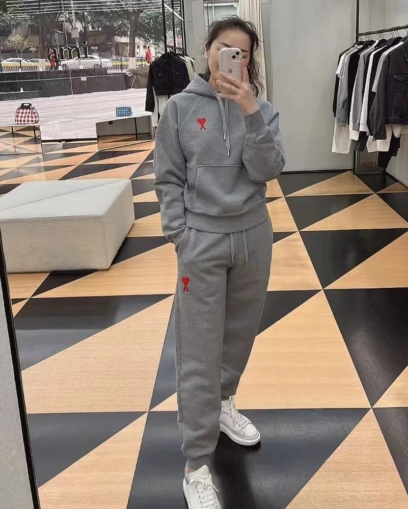 Ami Paris Heart Logo Sweatshirt Red Hoodie - 50
