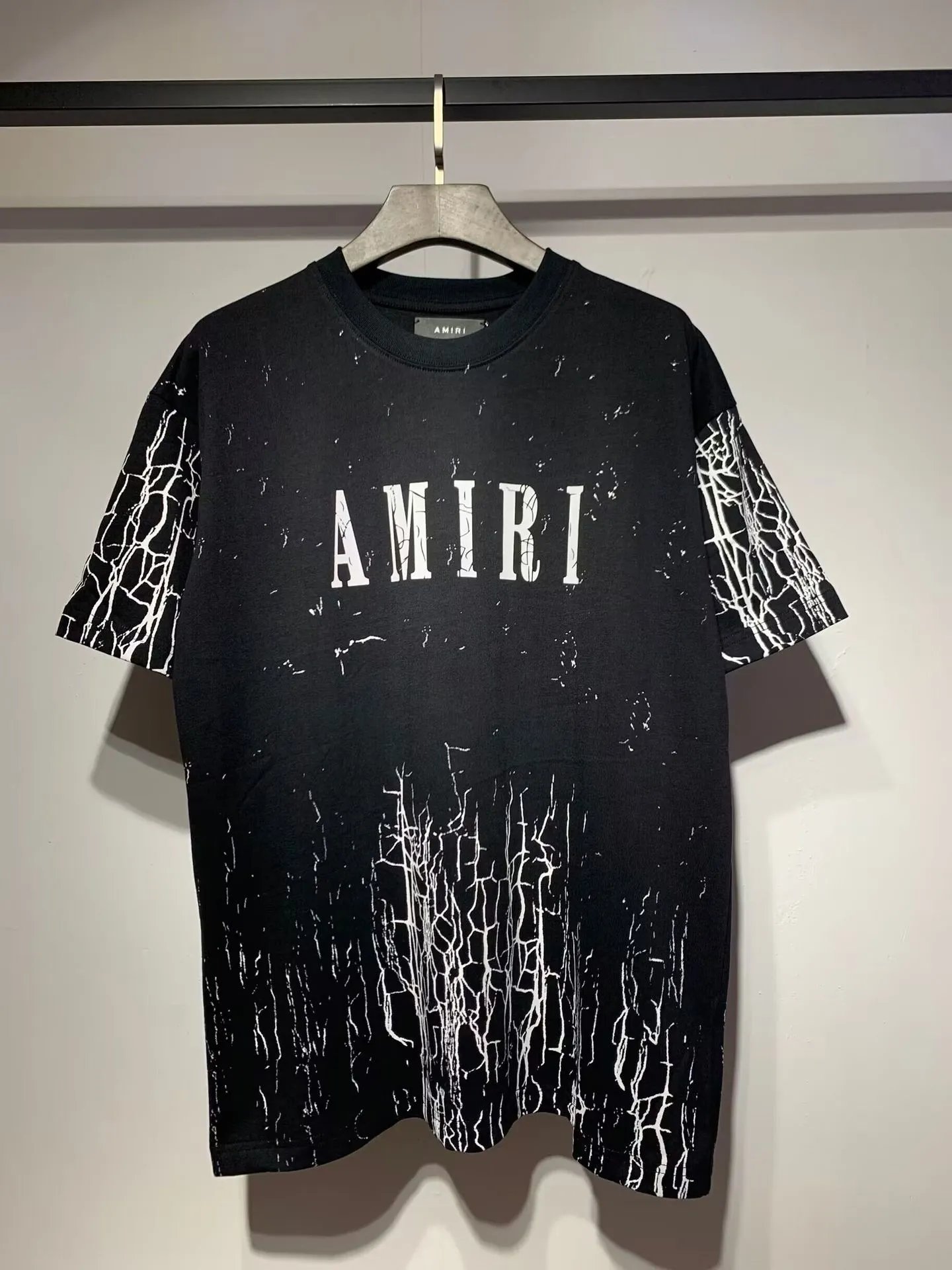 Amiri Cracked Distressed Logo Tee Black White