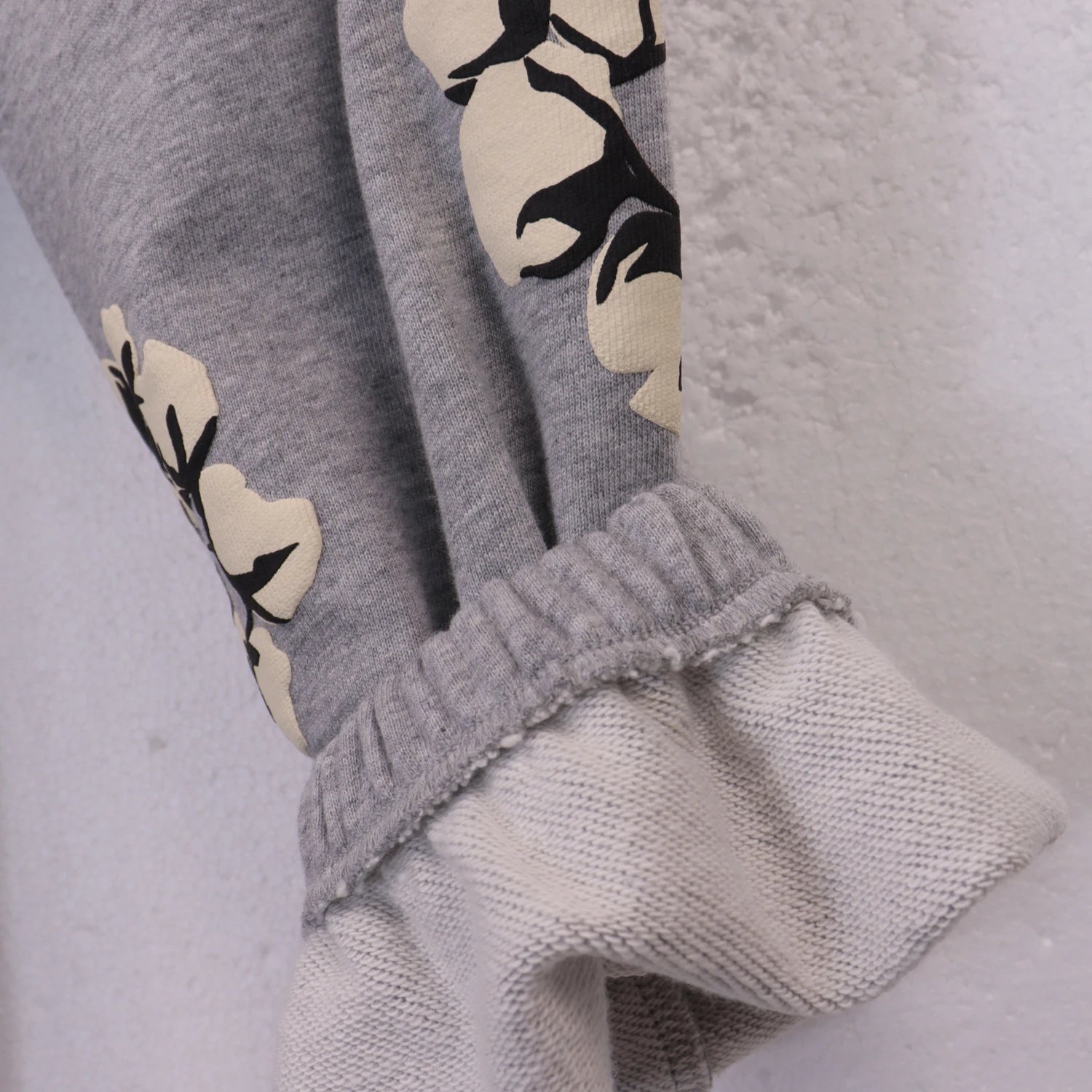 Design Floral Print Black Sweatpants - 27