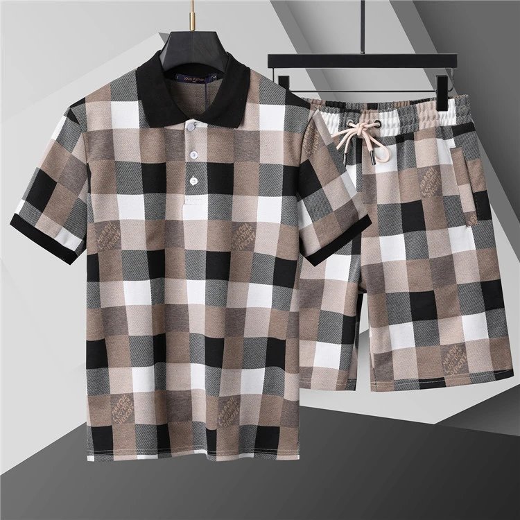 Louis Vuitton Matching Sets Short-Sleeve T-Shirt and Shorts Set — 423 Set-LV