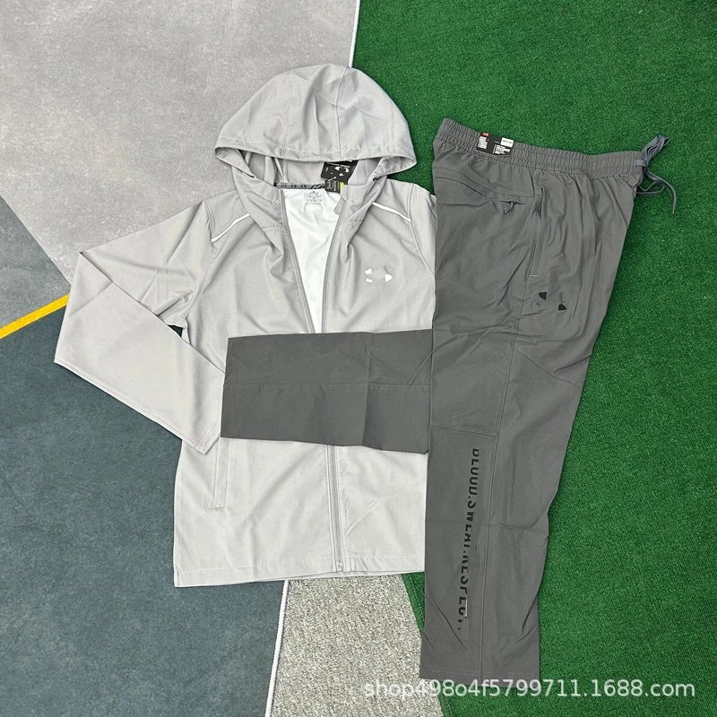 760 Gray + LP807 Dark Gray