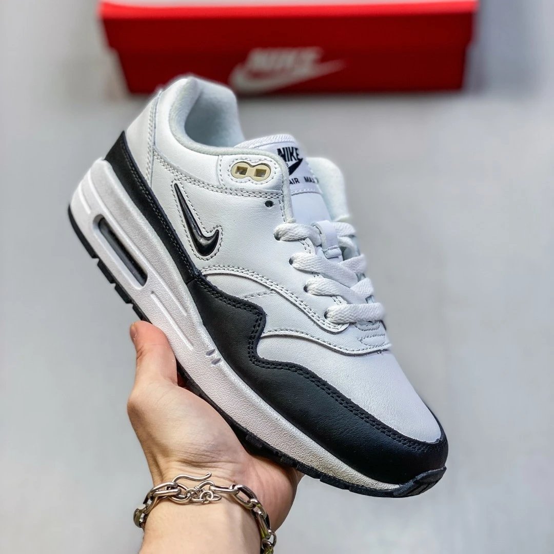 Nike Air Max 1 Running Shoes