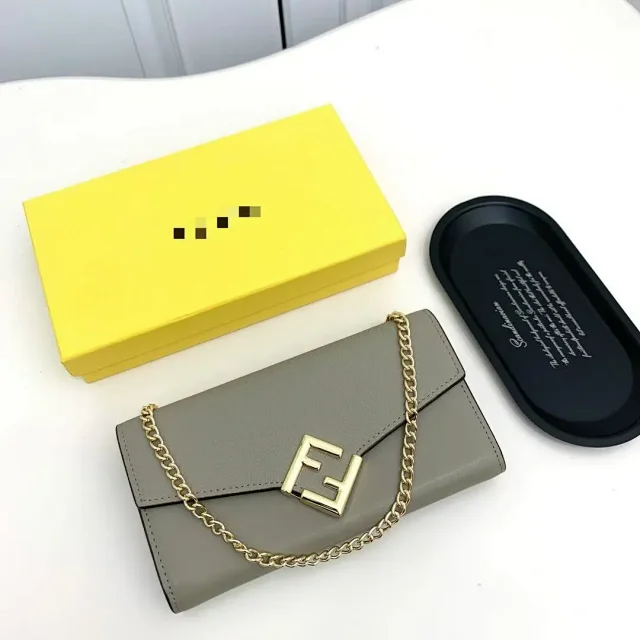Fendi Crossbody Bags FF embossed chain wallet product detail image 3