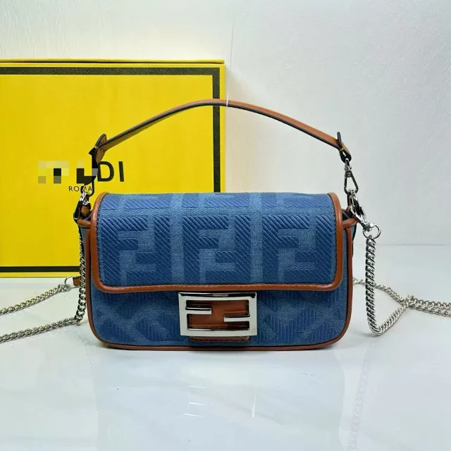 Fendi Crossbody Bags Baguette embroidered FF-logo flap bag product detail image 2